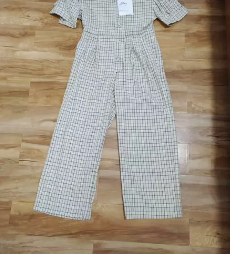 全新格子连体裤，面料是棉的，均码，衣长13...