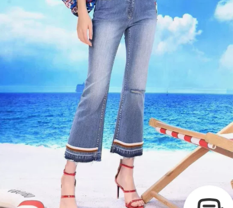 哥弟微破洞九分牛仔裤女微喇叭裤，特卖会款，...