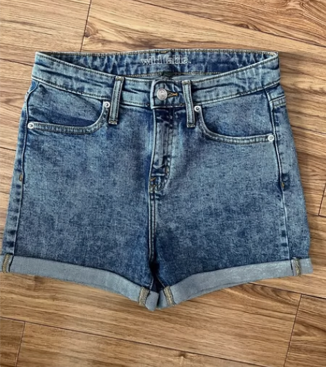 全新wild fable翘臀牛仔短裤26码...