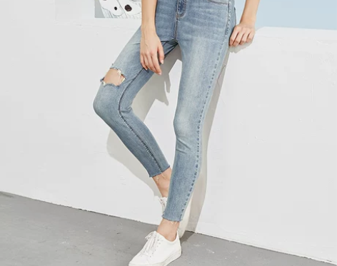 A21夏季女装浅蓝牛仔裤女紧身小脚潮流破洞...