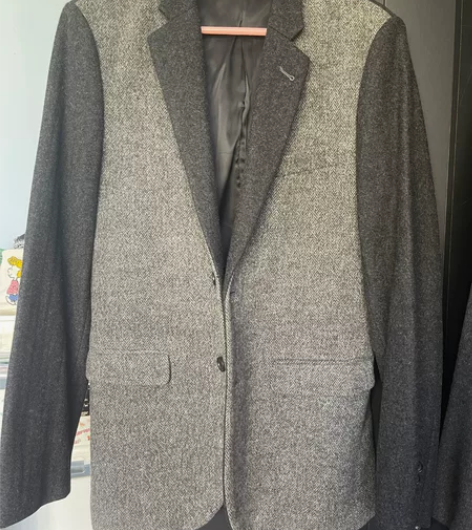 ASOBIO男士毛呢西装 尺码：XL 本人...