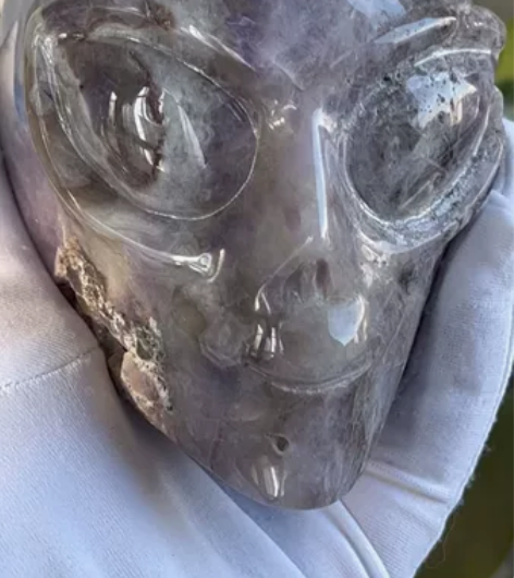 一物一图:天然梦幻紫水晶头骨外星人头骨雕件...