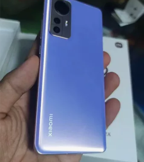 ?小米12X。12G+256G ，成色看图...