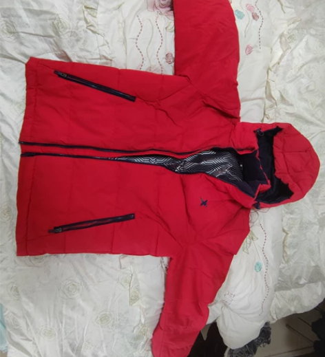 170，92，灰鸭绒80% 122g。衣服...