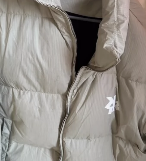 kreate 羽绒服s码 九五新 感兴趣的...