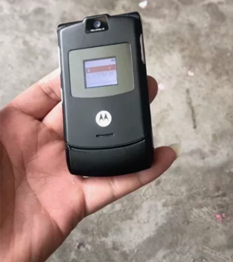 摩托罗拉V3 二码合一  原装正品二手  ...