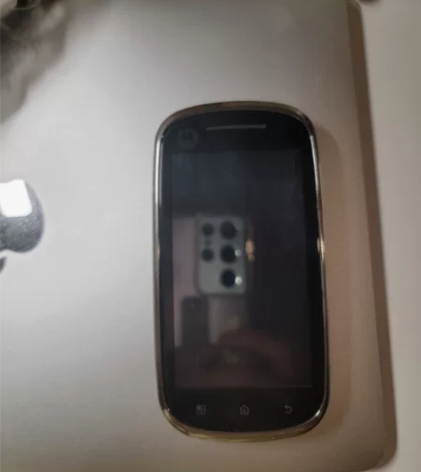 摩托罗拉手机,老手机,100 QIKU大功...