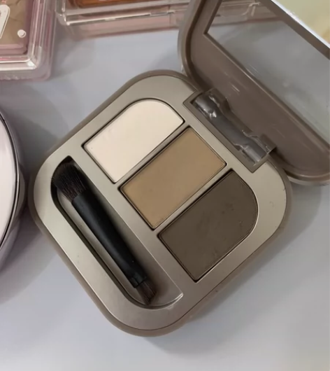 包邮 橘朵三色眉粉 余量如图 用过几次 今...