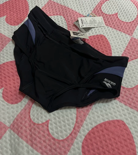 日高泳衣，nikko泳衣。男士泳衣。男士泳...