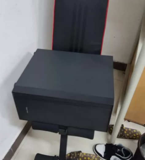 出办公机箱+航嘉500W电源，送个杂牌单塔...