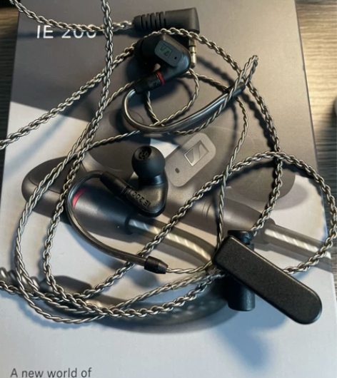 森海IE200 仅听了四五次  时间不超过...