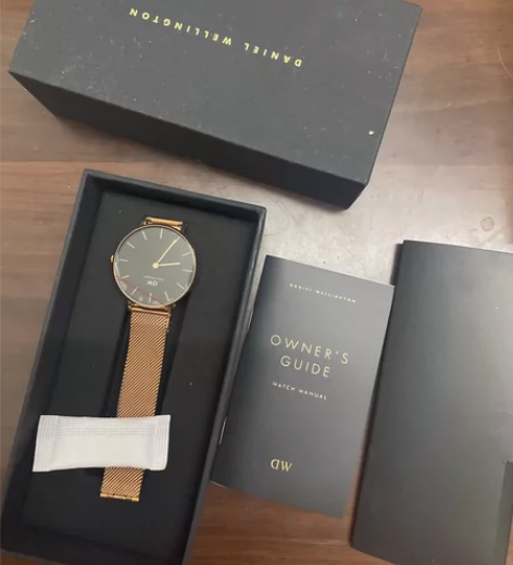 全新DW手表，公司抽奖送的，我不喜欢带表，...