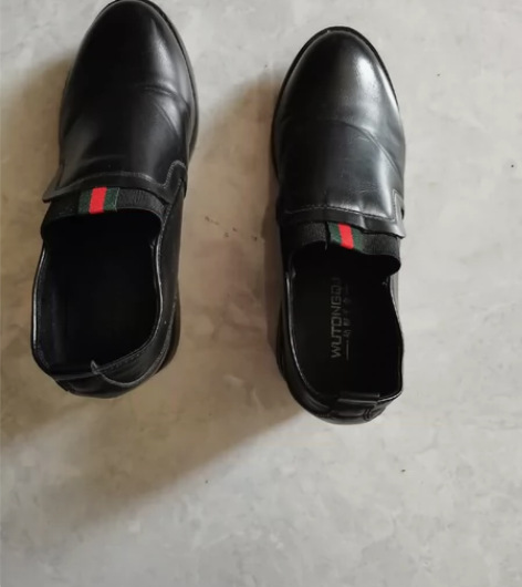 大甩卖  全新春秋季中跟内增高女鞋，儿童鞋...