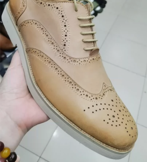 欧板时尚洋气布洛克英伦风休闲鞋时装鞋真皮男...