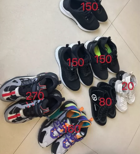 李宁板鞋，39码，质量好，轻巧，细节看图片...