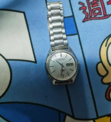西铁城手表03年老物件 成色一般，走时正常...