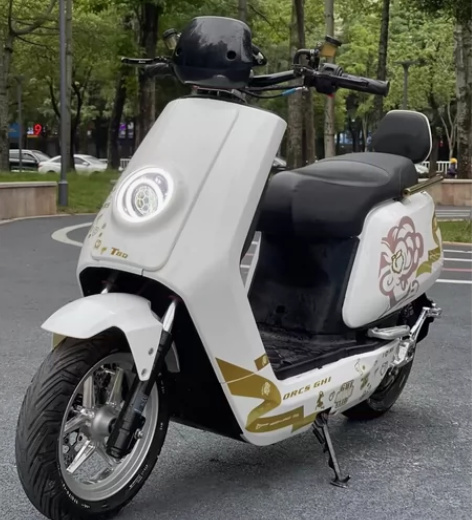 接刀 精品锂电小牛 全车改件 金色桃桃拉花...