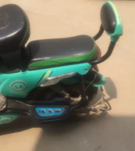 转让一辆两轮电动车，飞鸽牌，12安48付电...