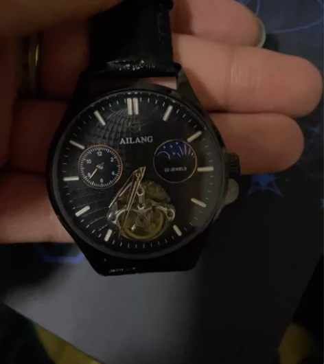 艾浪日月星辰系列飞轮机械手表，带了三四次，...
