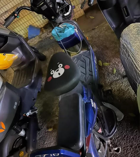 因搬家，出一台铃电动车，去年3月份买的，8...