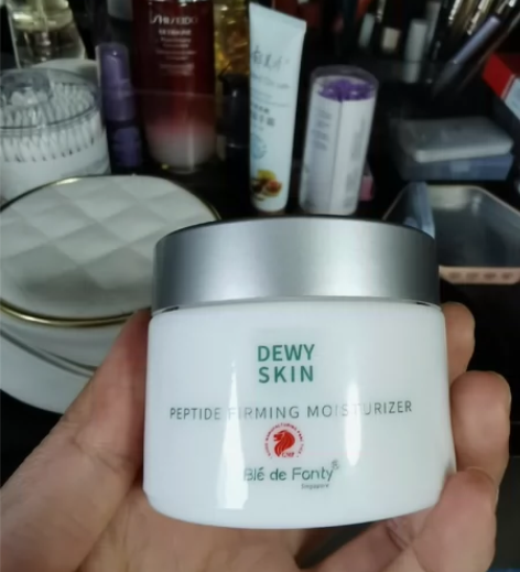 red书旗舰店购买，保证正品， 我用在脸上...