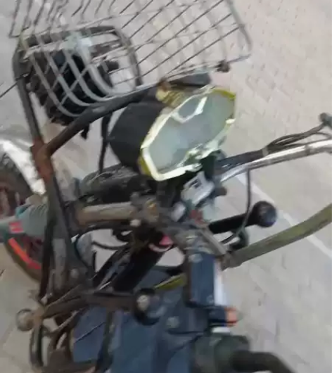 大力神电动车， 感兴趣的话点“我想要”和我...