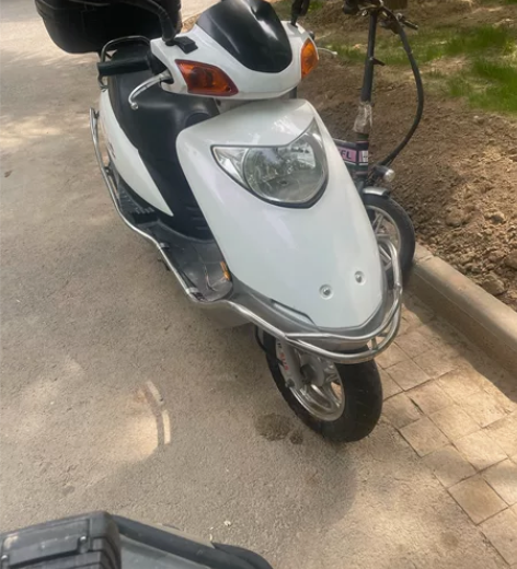 豪爵小福星17年公户车，啥都有，发动机很好...