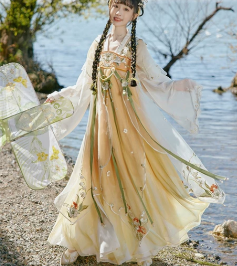 十三余小豆蔻儿[蔡文姬花朝如约-王者荣耀联...