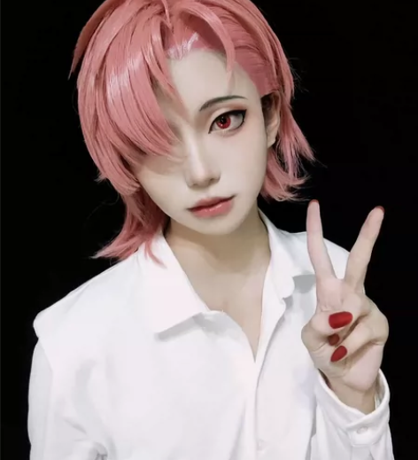 新世界狂欢艾斯特cos假毛 仅试戴一次。全...