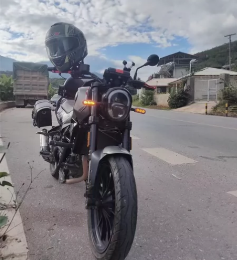 出21年自用贝纳利幼狮250加装护手，风挡...