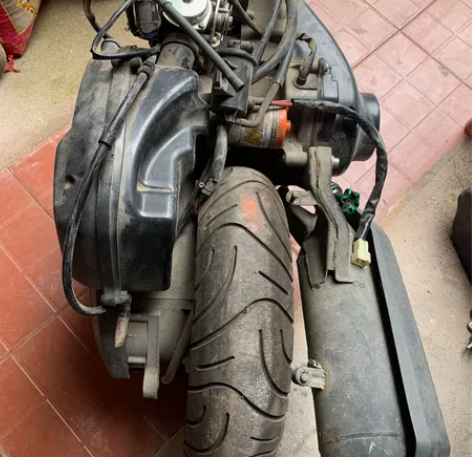 雅马哈 巧格 福喜 100 发动机，车子油...