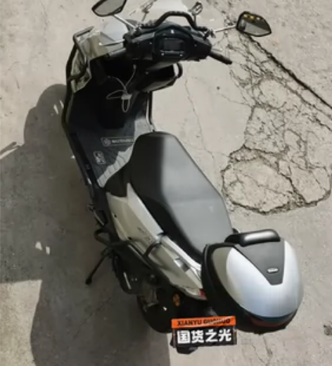 铃木UY，去年五月底的车，本人一手户，改风...