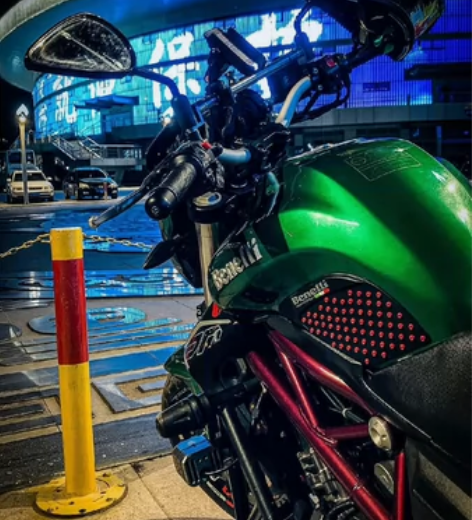 15年8月黄龙300,4000多公里喜欢的...