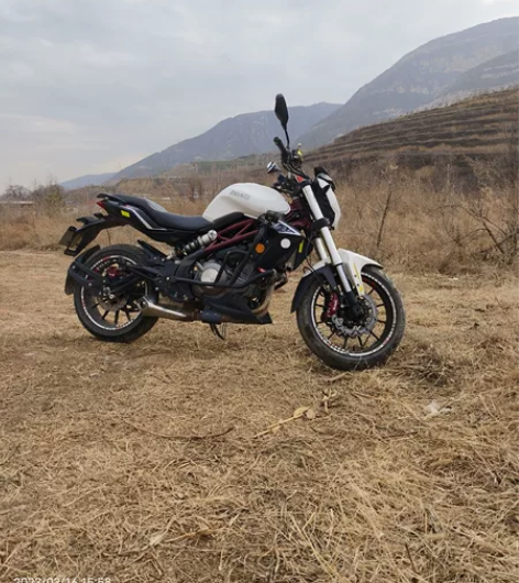 黄龙三百，实表1万2公里，必须过户，仅自提...