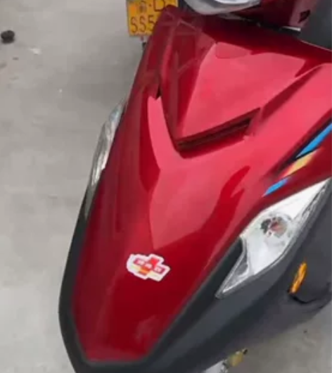 踏板摩托车，代步练手，豪爵vf125 ，2...