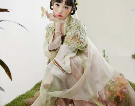 十三余小豆蔻儿汉服 儿[迪士尼小鹿斑比合作...