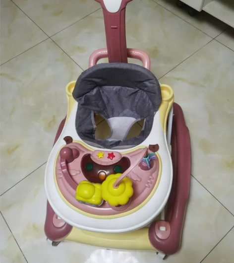 哈皮小将婴儿学步车，功能特别多，可学步可手推，可以将轮子折叠...