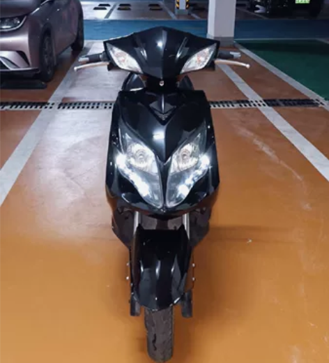 雅迪雷霆王60V正式牌电动车 感兴趣的话点...