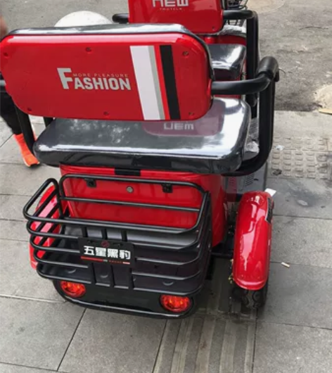 老年代步车，配60-20天能超威电瓶，接送...