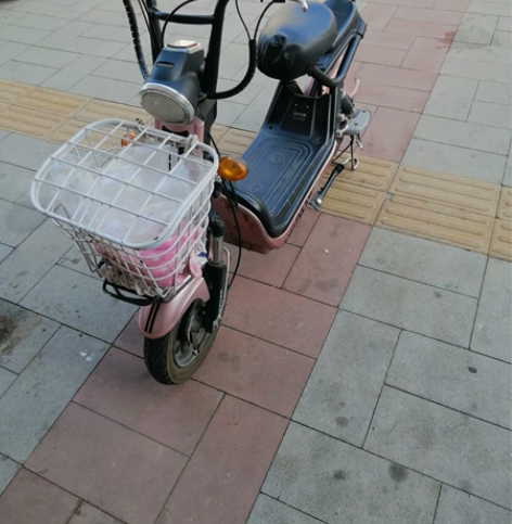 绿源电动车48伏20安，大电瓶刚用一年，舒...