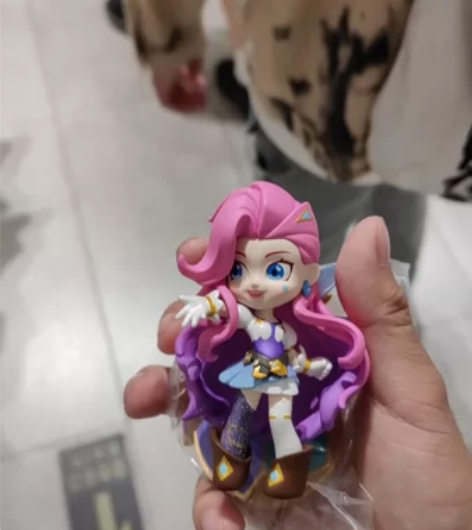 出萨勒芬妮心动不如行动 感兴趣的话点“我想...