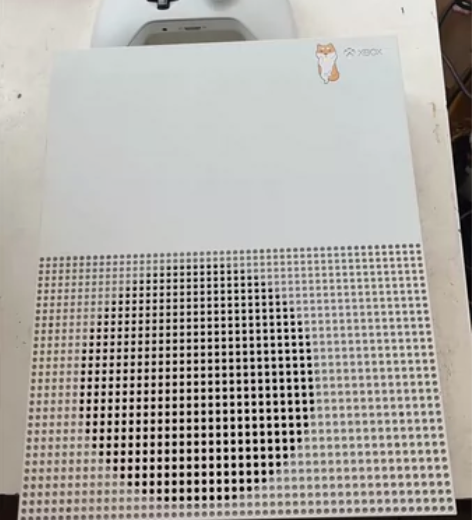 xboxones，1T，配件齐全，成色如图...