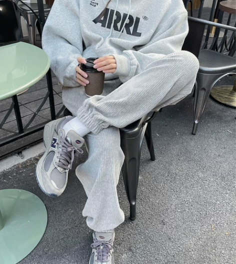 LIL CHER灰色灯芯绒休闲运动裤女秋冬...