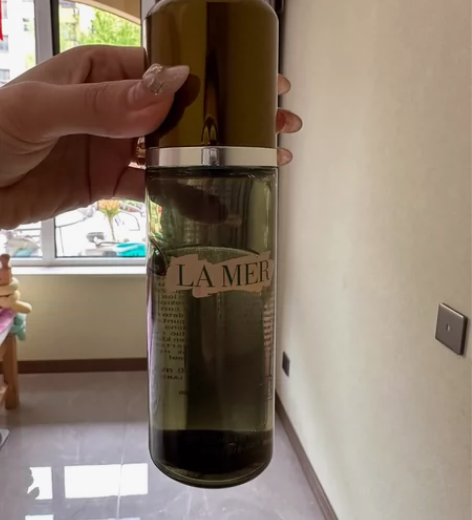 海蓝之谜精粹水，三亚免税店带回。自用还剩3...