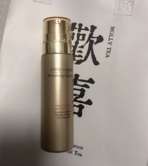 几乎没用过，无包装，雅诗兰黛多效智妍精华乳...