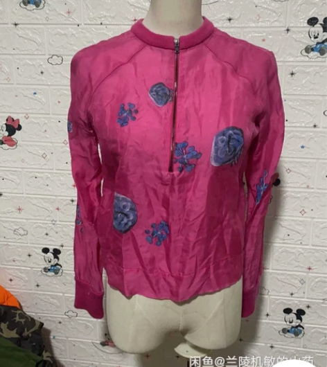 真丝欧根纱上衣，九成新，衣长40袖长55胸...