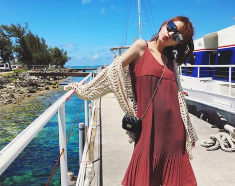 夏装新款韩版红色裙子百褶裙女夏 宽松中长裙...