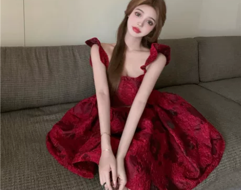 礼服连衣裙女红色法式甜美吊带公主裙子202...