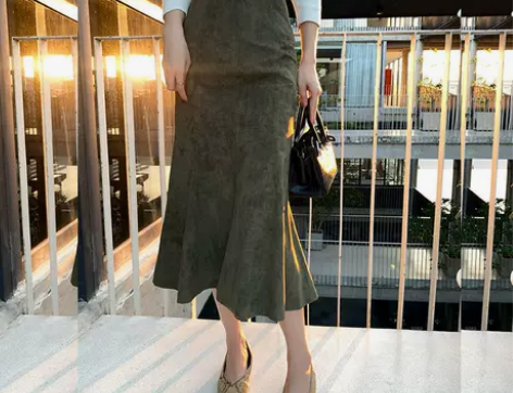 【焕新价】麂皮绒鱼尾裙女2022秋季新款气...