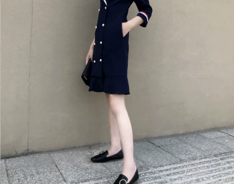 20早春装鱼尾裙海军风双排扣气质小香风，挺...